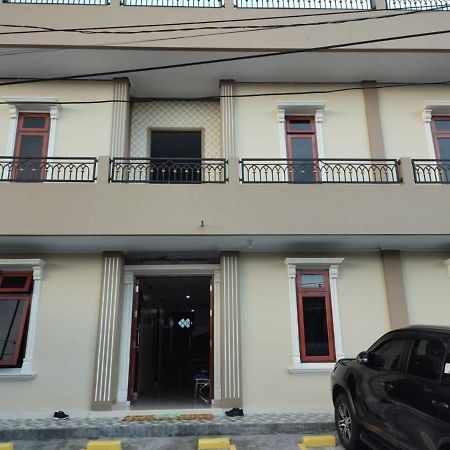 M1 Residence Manado Exterior photo